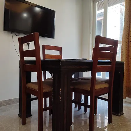 Fully Furnished Comfortable Rooms In Hauz Khas - Woodpecker Apartments-3